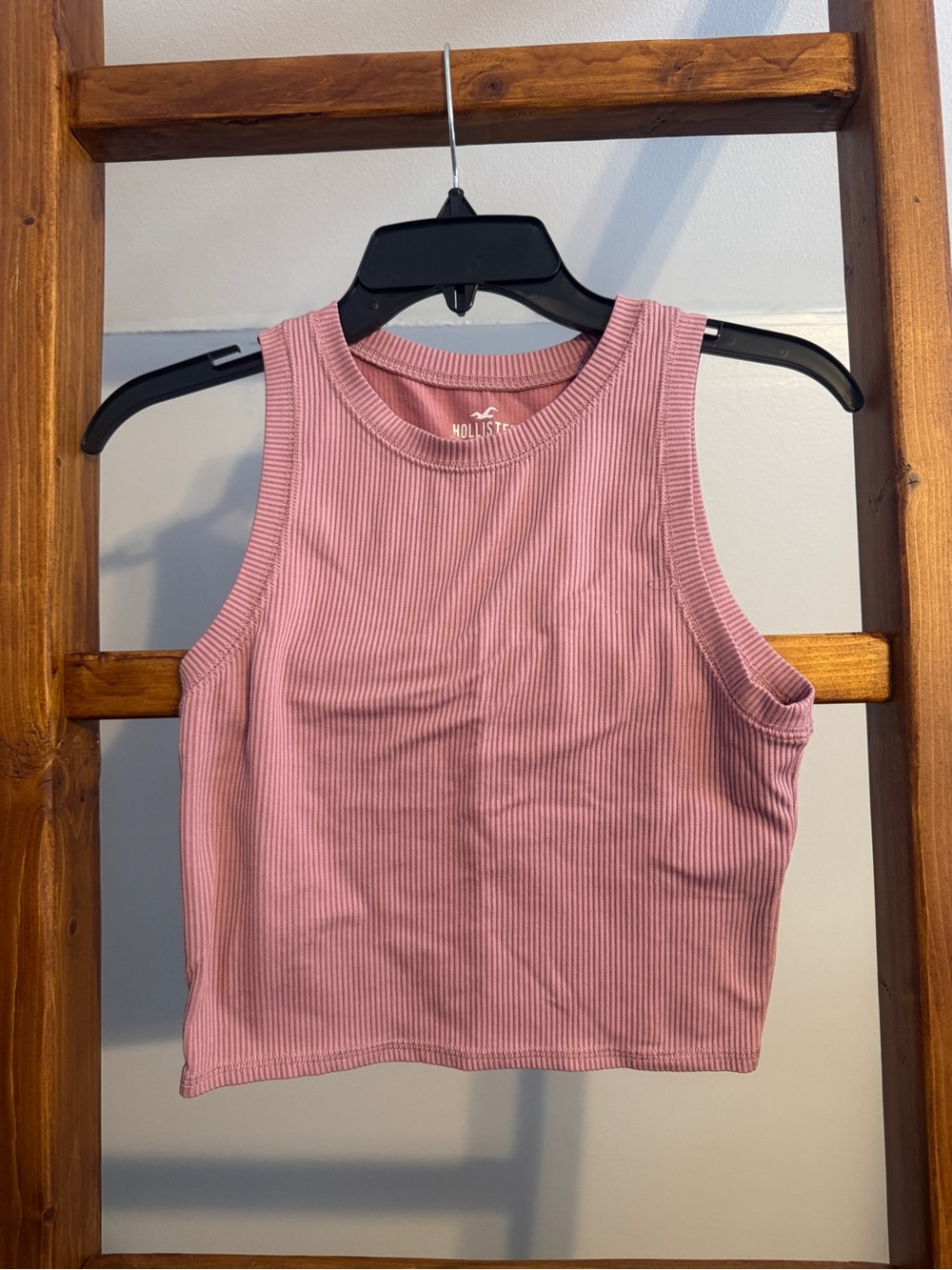 Hollister Ribbed Dusty Rose Cropped Tank